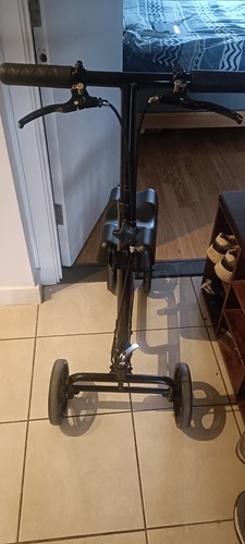 Foldable steerable leg knee - steerable,